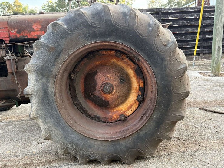 massey-ferguson-98-image-46