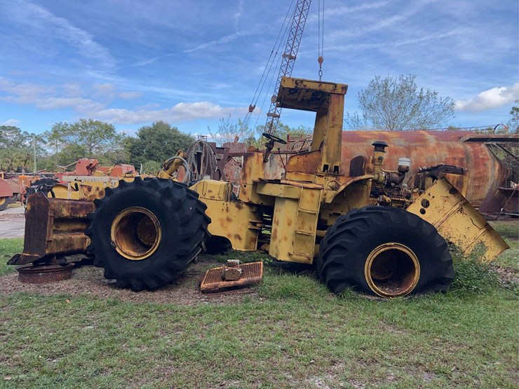 caterpillar-814-wheel-loader-image-2