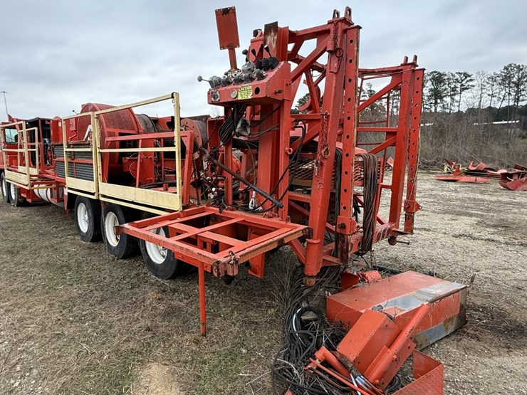 2008-crown-ce600-dd-5-axle-well-service-workover-rig-for-parts-image-10