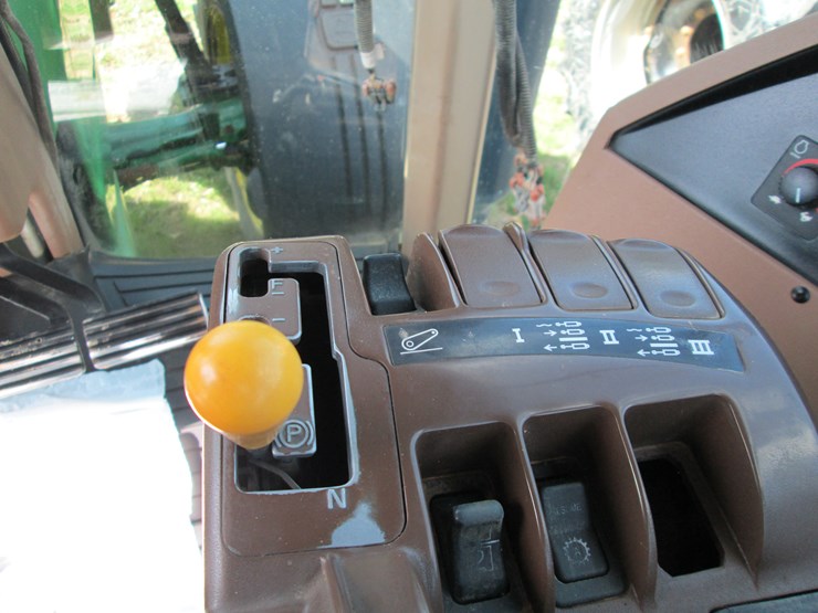 john-deere-8420-image-36