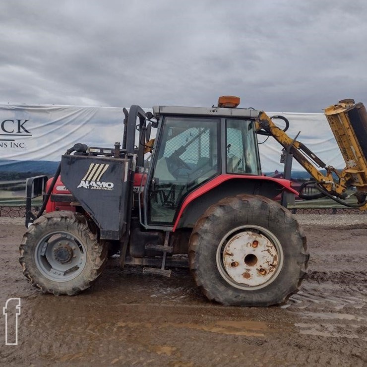 2002 MASSEY-FERGUSON 4233