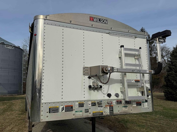 2017-wilson-grain-trailer-image-3