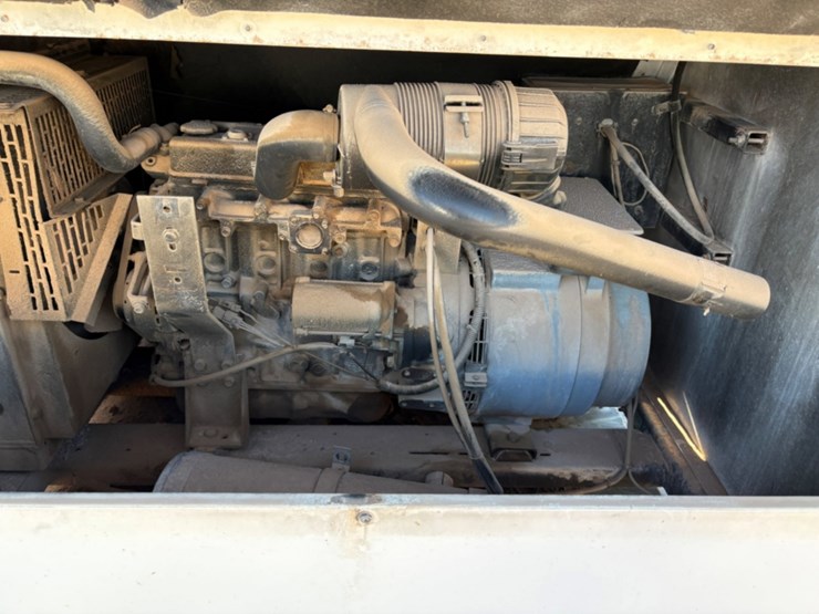 2008-magnum-mlt4200-image-8