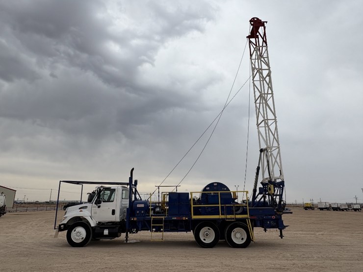 2005-international-7400-image-5