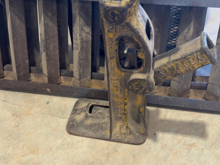 house-jack,-ramps,-air-compressor-image-3