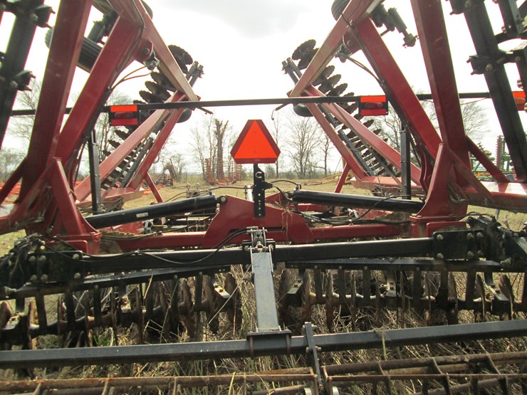 2015-case-ih-2015-image-25