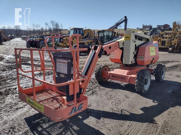 2015-jlg-340aj-image-26