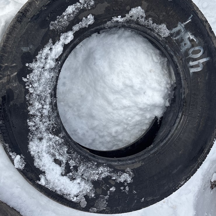 #4054 • LT245/75R16