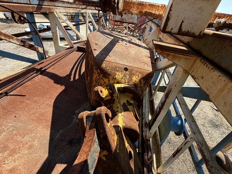 2007-moor-rig-xj60-dd-104'-200k-5-axle-well-service-workover-rig-image-25