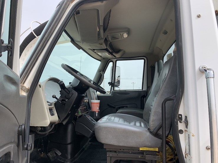 2009-international-workstar-7500-image-17