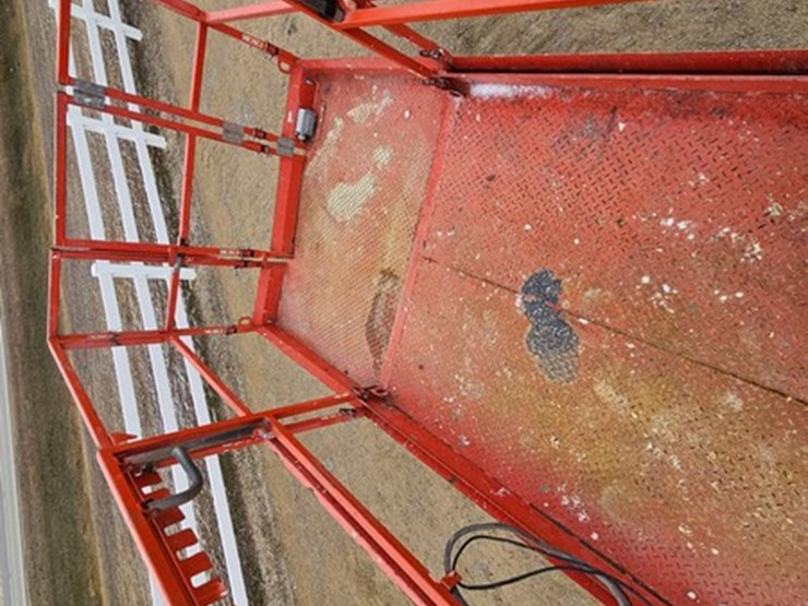 2017-skyjack-sj6832rt-image-35