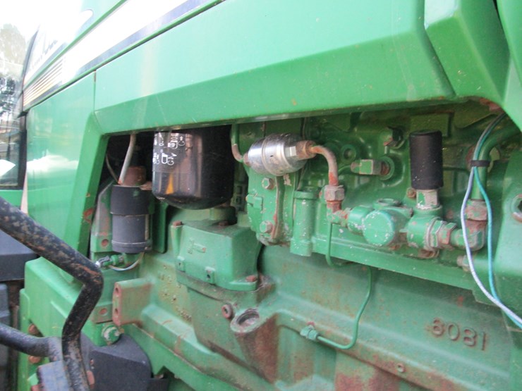 john-deere-8310-image-16