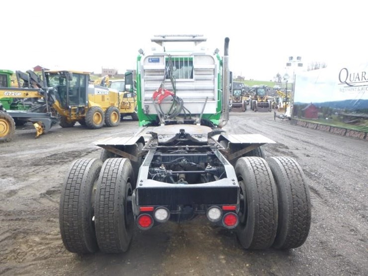 2020-peterbilt-579-image-4