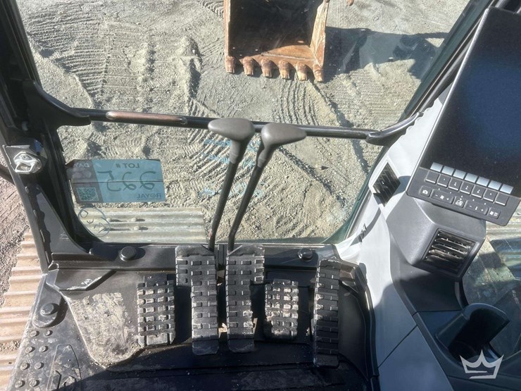 2022-case-cx220e-hydraulic-excavator-image-23