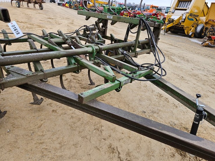 john-deere-1010-image-14