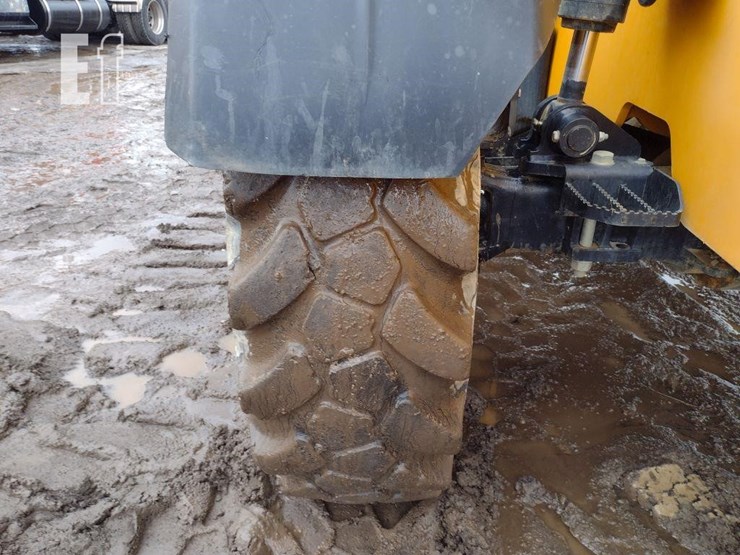 2017-jcb-507-42-image-24