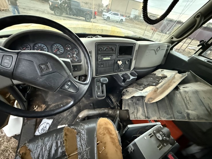 2009-international-workstar-7500-image-31