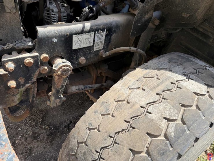 2007-mack-cv713-t/a-65k-gin-pole-winch-truck-image-27