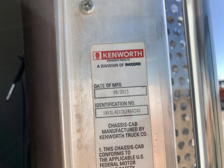 2014-kenworth-t800-image-10