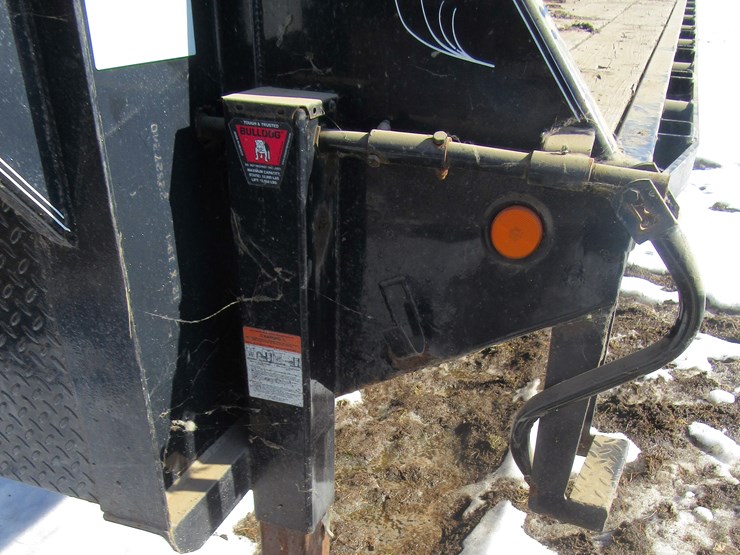 #8954-•-2006-pj-tri-axle-23'-trailer-(has-wi-title)-image-6