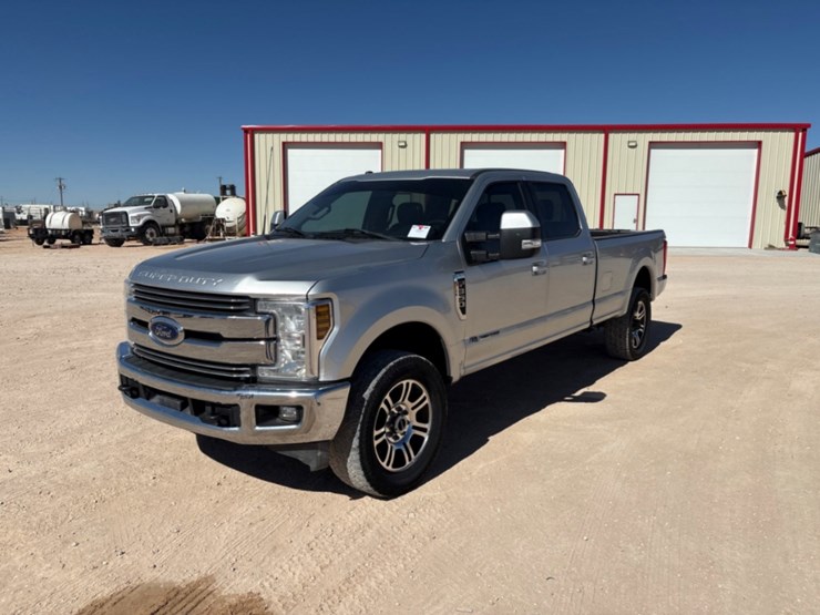 2018-ford-f350-image-2