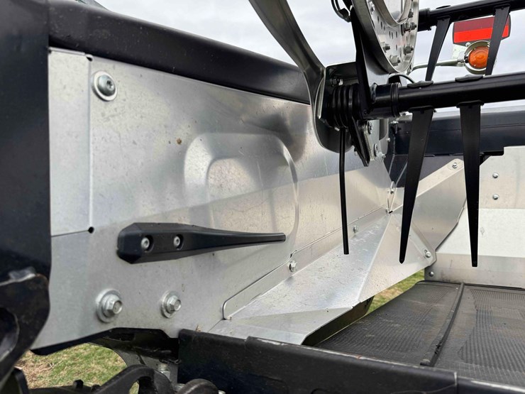 2022-mac-don-fd235-image-28