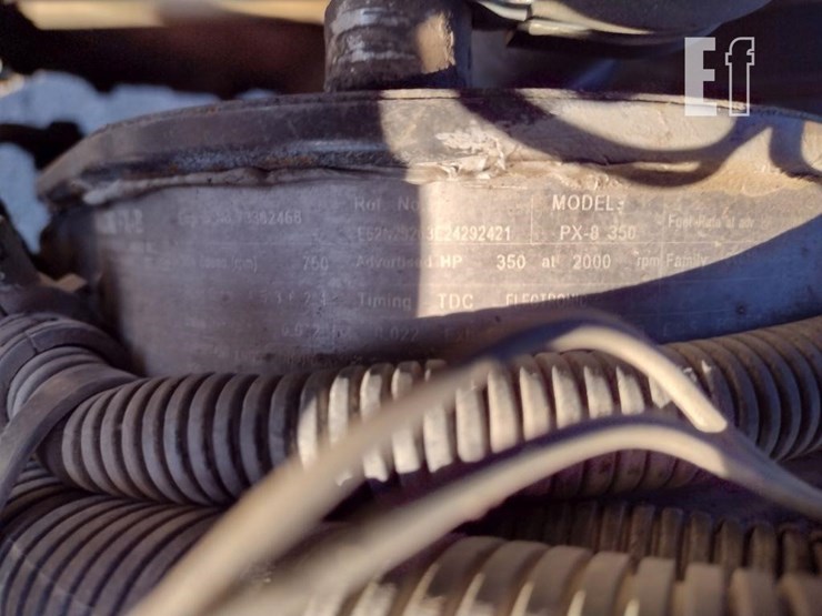 2013-peterbilt-337-image-48