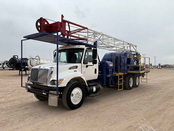 2005-international-7400-image-9