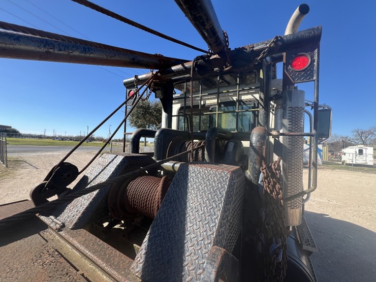 2007-mack-cv713-t/a-65k-gin-pole-winch-truck-image-34