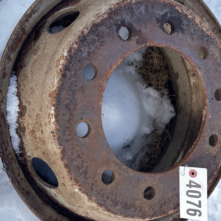 #4076 • 10 bolt rim