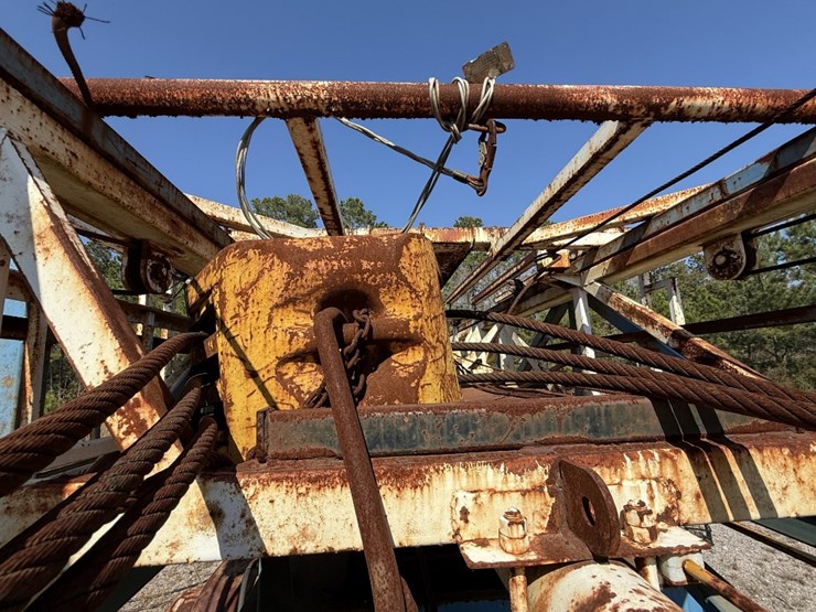 2007-moor-rig-xj60-dd-104'-200k-5-axle-well-service-workover-rig-image-24