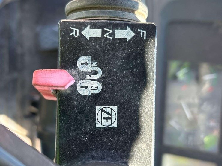 2002-deere-544h-image-43