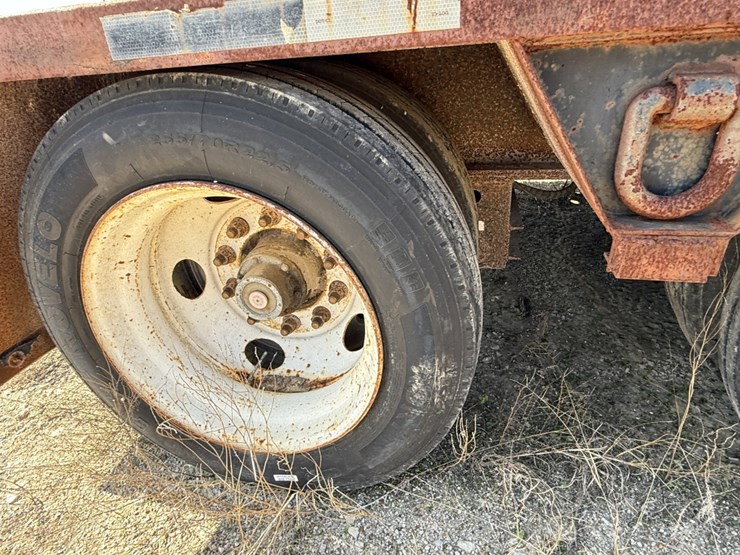 2006-nuttall-40'-x-102"-55-ton-3-axle-narrow-neck-lowboy-image-16