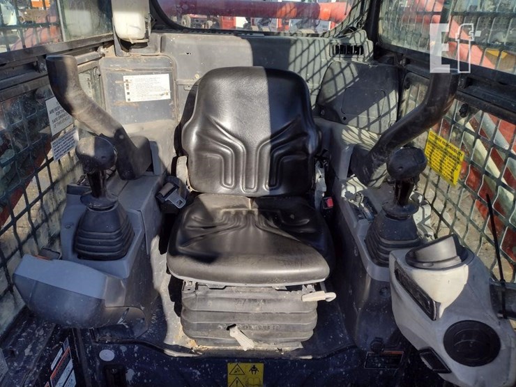 kubota-svl65-2-image-11