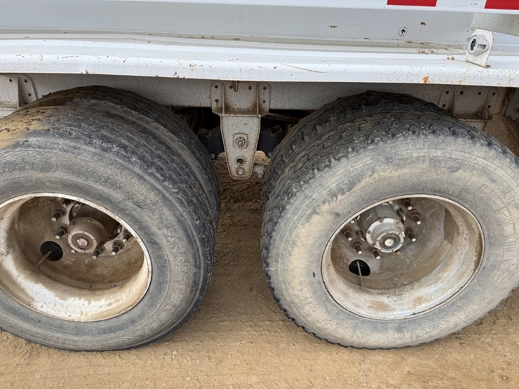 2014-overland-tank-inc-5,460-gal.-2-comp.-t/a-water-transport-trailer-image-13