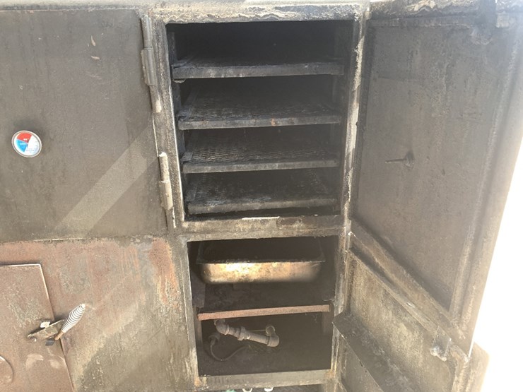 2018-southern-dimensions-24-x-100-t/a-bumper-pull-bbq-catering-trailer-image-8