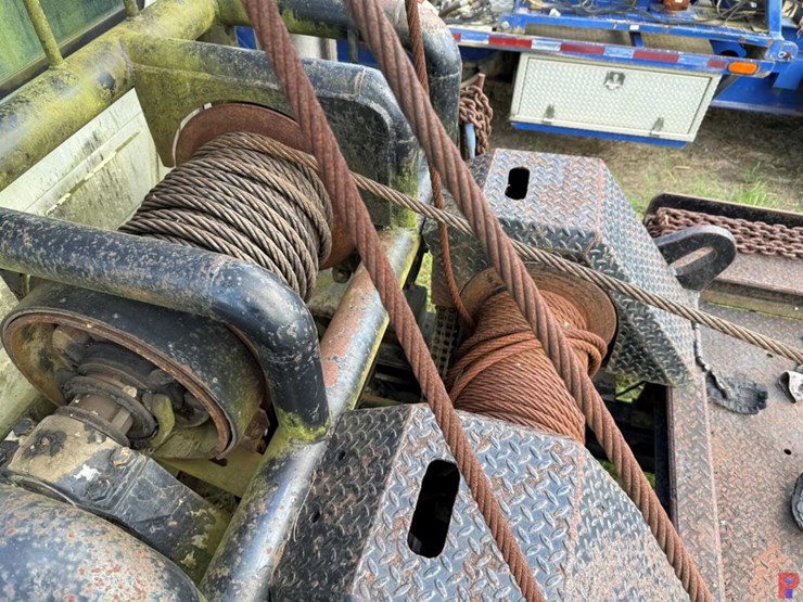 2007-mack-cv713-t/a-65k-gin-pole-winch-truck-image-10