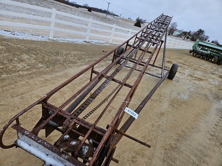 new-holland-131-image-13