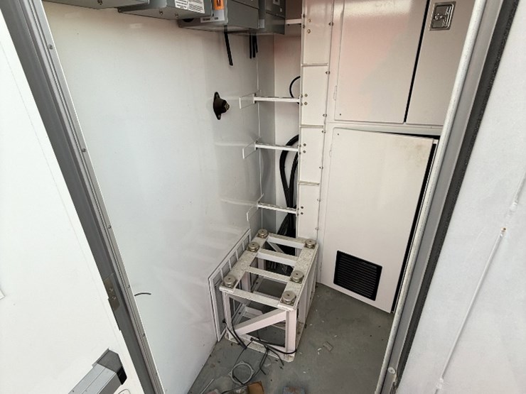 2020-nov-rolligon-big-bore-frac-15k-wp-4-axle-manifold-trailer-image-34