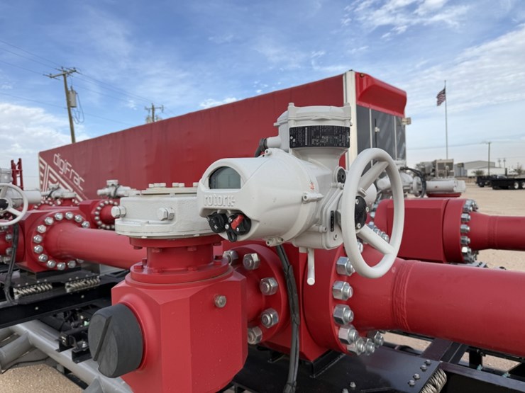 2020-nov-rolligon-big-bore-frac-15k-wp-4-axle-manifold-trailer-image-13