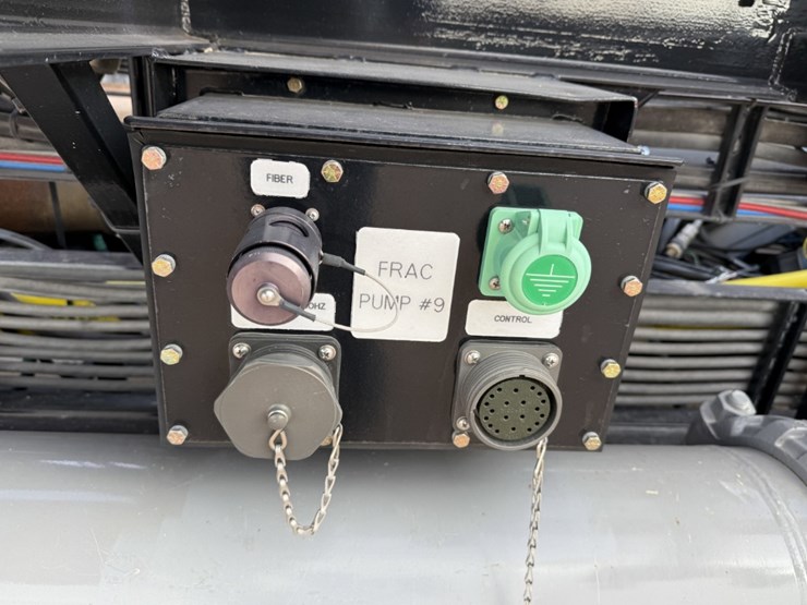 2020-nov-rolligon-big-bore-frac-15k-wp-4-axle-manifold-trailer-image-29