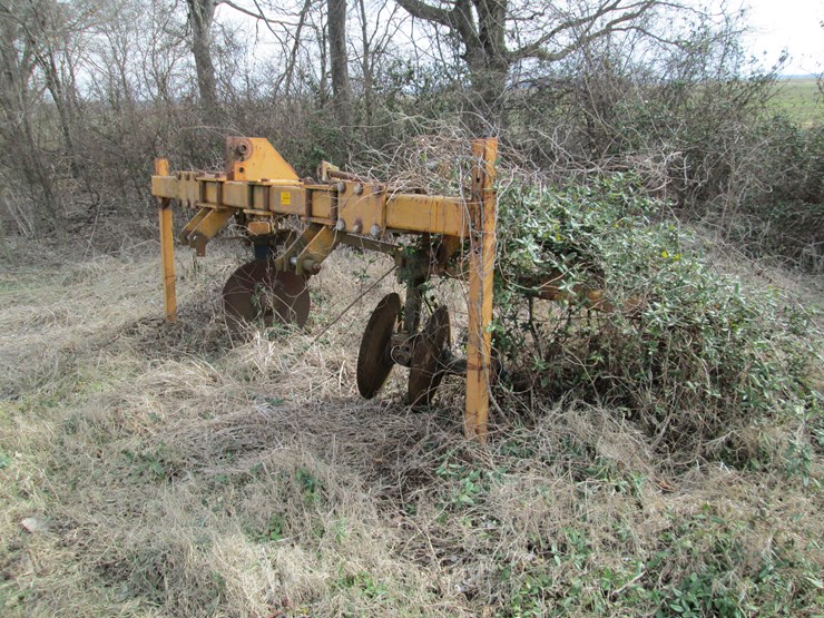 #27361-•-levee-plow-image-1