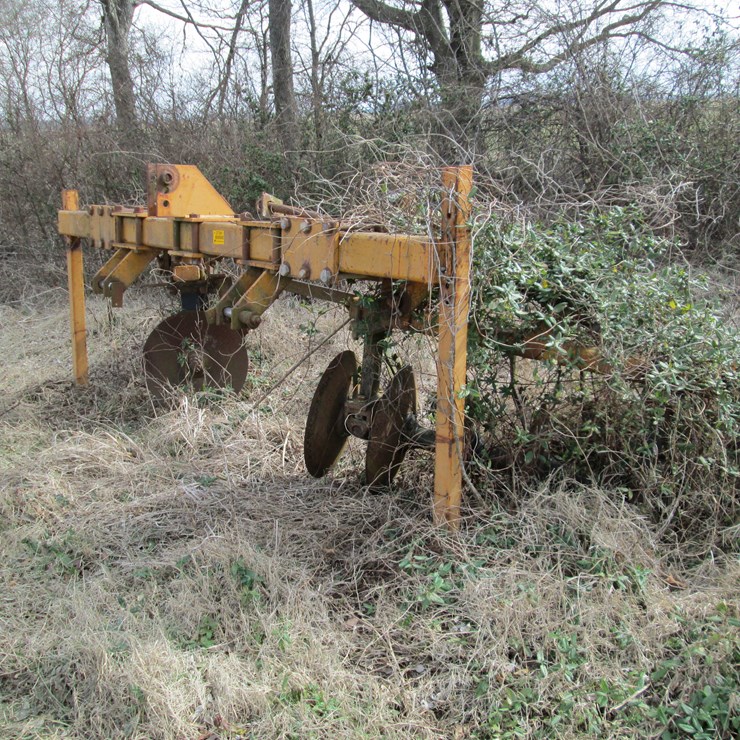 #27361 • Levee Plow