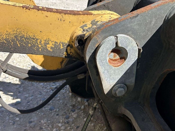 2002-deere-544h-image-19