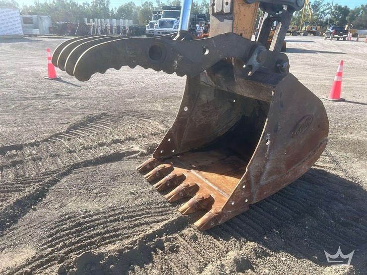 2022-case-cx220e-hydraulic-excavator-image-17