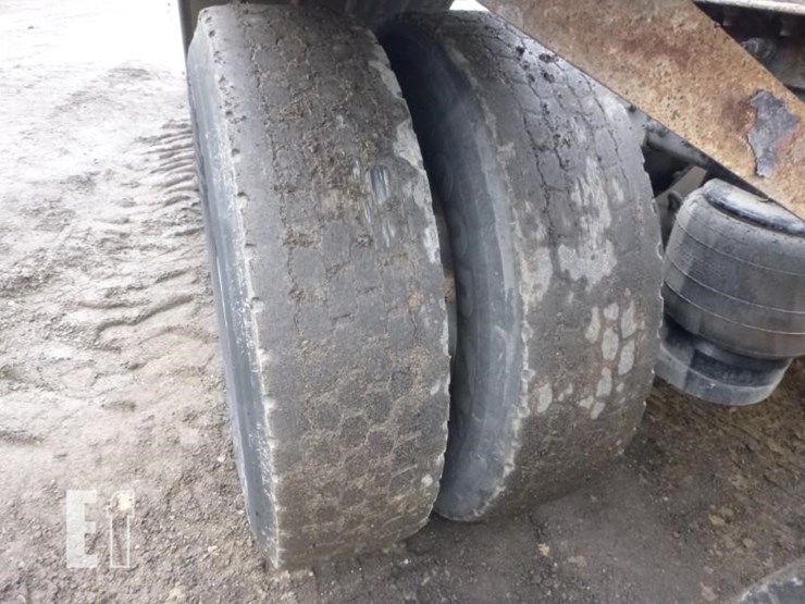 2020-peterbilt-579-image-26