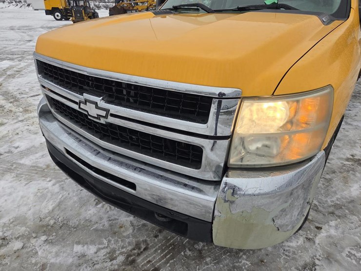 2008-chevrolet-2500-image-10