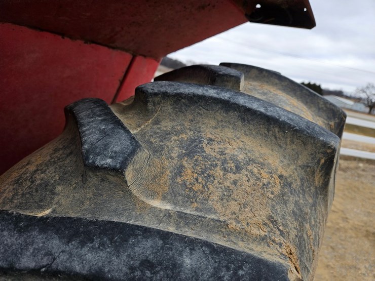 massey-ferguson-1085-image-44