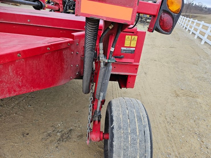 massey-ferguson-1383-image-30