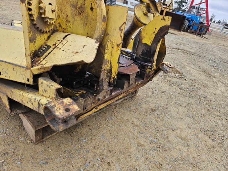 new-holland-30-image-15